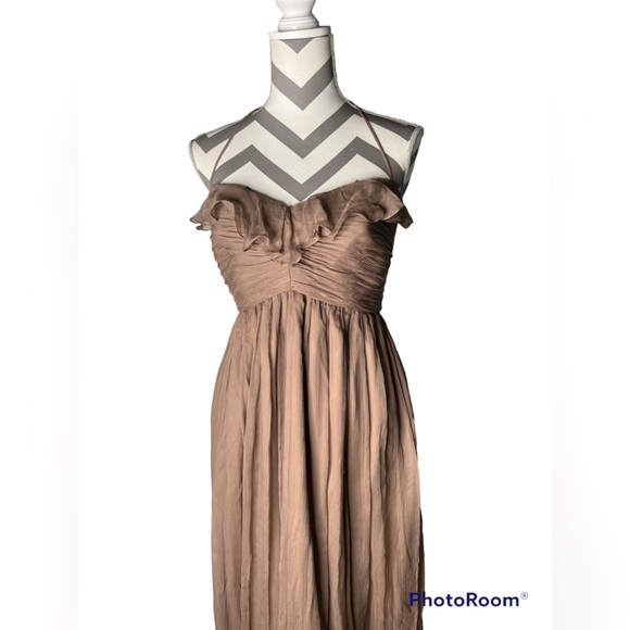 Woman’s Flowy Maxi Dress - Picture 2 of 6